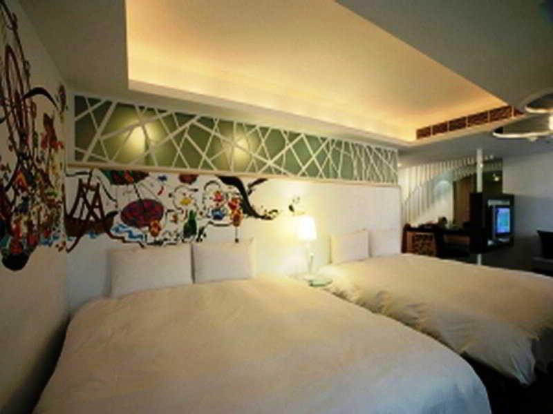 In One City Inn Taichung Exterior photo