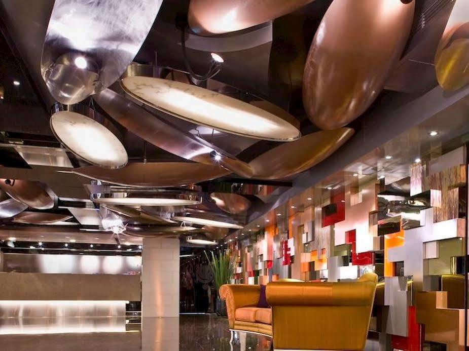 In One City Inn Taichung Exterior photo